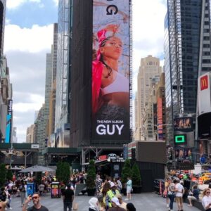 Rinni Wulandari Instagram - Lagi ditengah-tengah promo #switch dapet kiriman ini!
.
Switch made it to Times Square, New York! š„¹š
Thank you so much @spotifyid for all the love and support š
Let the summer vibes begin with switch ššøš“šļøšļøš