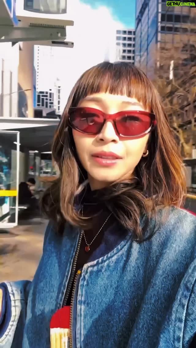 Rinni Wulandari - 232 Likes - ada lil dino cerewet banget @clefkiora 😘
.
seneng deh selama liburan kakak-kakaknya pada jagain Clef banget! thank you ya @nordkiano @elmaykasungkar @kairosungkar 😘