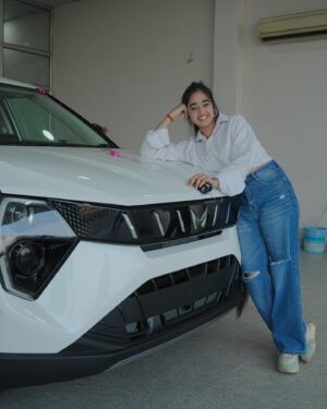 Ritakshi Gupta Instagram - UNIVERSE THANKYOU💫🧿
New Car❤️✨ Jina milya, ena sochya ni c…🕊️