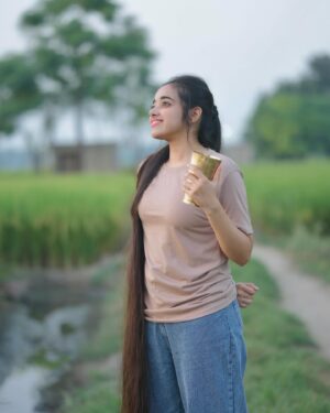 Ritakshi Gupta Instagram - Tenu takk ke pyaar da aaya khayaal hona ae✨🕊️
#ritakshigupta