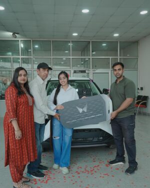 Ritakshi Gupta Instagram - UNIVERSE THANKYOU💫🧿
New Car❤️✨ Jina milya, ena sochya ni c…🕊️