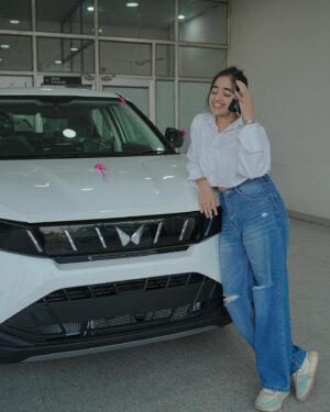 Ritakshi Gupta Instagram - UNIVERSE THANKYOU💫🧿
New Car❤️✨ Jina milya, ena sochya ni c…🕊️