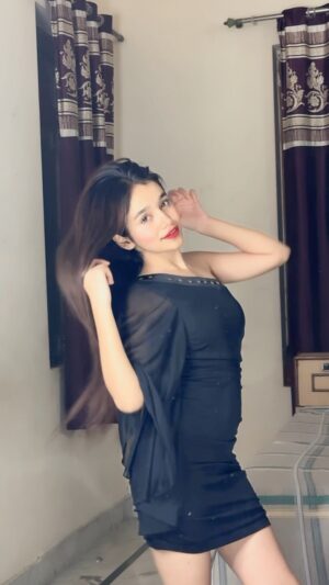 Ritika Chauhan Instagram - 🥵🥵 #ritzzchauhan #reelsinstagram