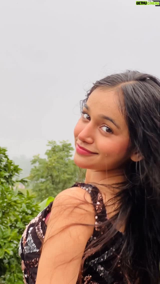 Ritika Chauhan - 18.2K Likes - Tere bina ♥️🫣