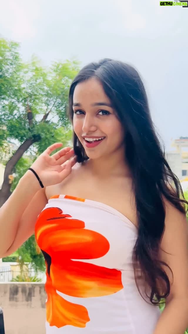 Ritika Chauhan - 16.7K Likes - 🥹🥰