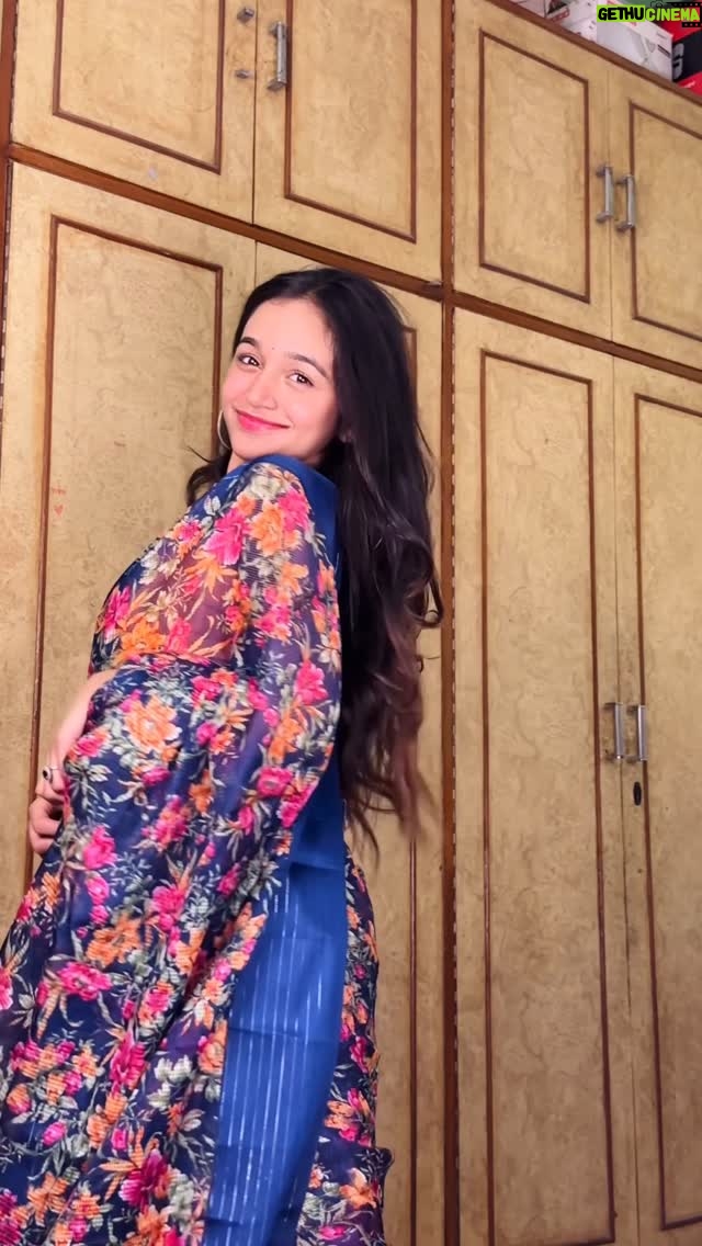 Ritika Chauhan - 21.1K Likes - Heheh 😂