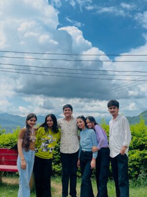 Ritika Chauhan Instagram - Happy 15th birthday Abhinav ♥️😭😹 .
.
@abhinav_rajput1010 ♥️
@manisha_chauhan4397 ♥️ 
@riya__chauhan07 ♥️
@sameer_chaudhary_8 ♥️
@_sarika__10107 ♥️
@akanksha98.76 ♥️ 
@_arman_chauhan_ ♥️