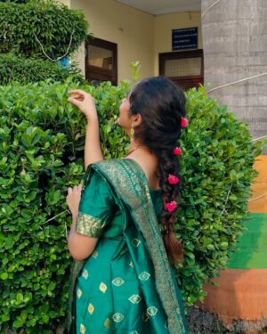 Ritika Chauhan Instagram - “नवीन लूक, नवीन अनुभव!”: 
 (New look, new experience!)🧿