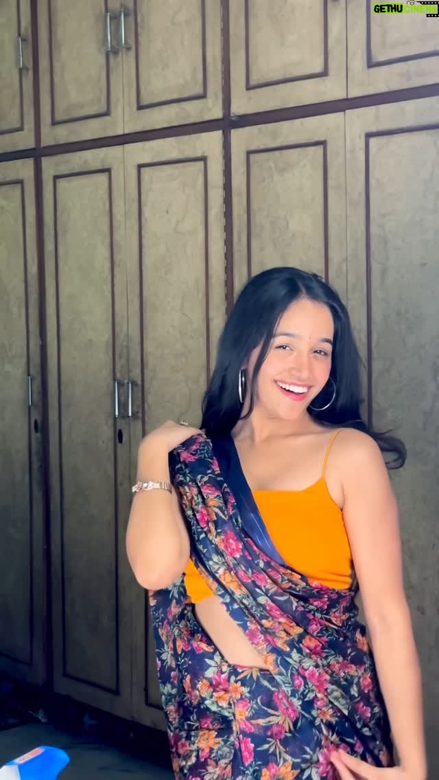 Ritika Chauhan - 38.5K Likes - Mere munna 🤭 .
.
.
#ritzzchauhan #reel