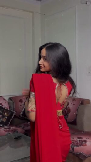 Ritika Chauhan Instagram - Meri desi 🫣 .
.
.
.
.
.
#ritzzchauhan #reelitfeelit