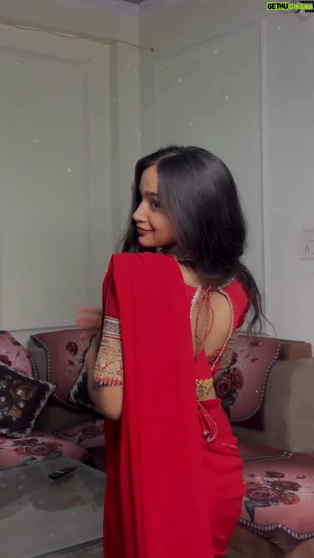 Ritika Chauhan - 25.3K Likes - Meri desi 🫣 .
.
.
.
.
.
#ritzzchauhan #reelitfeelit
