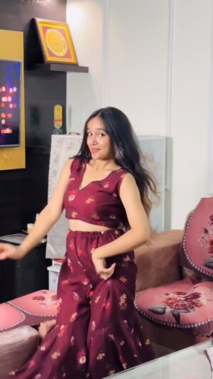 Ritika Chauhan Instagram - Thumak Thumak♥️🧿
#reel #trending #instagram #instagood #explore #ritzzchauhan #thumakthumak