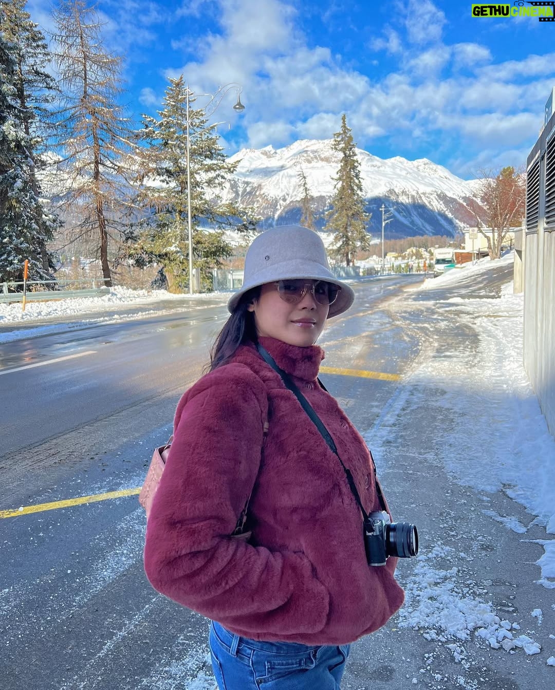 Ritz Azul - 4.5K Likes - St. MoRITZ ♥️🇨🇭