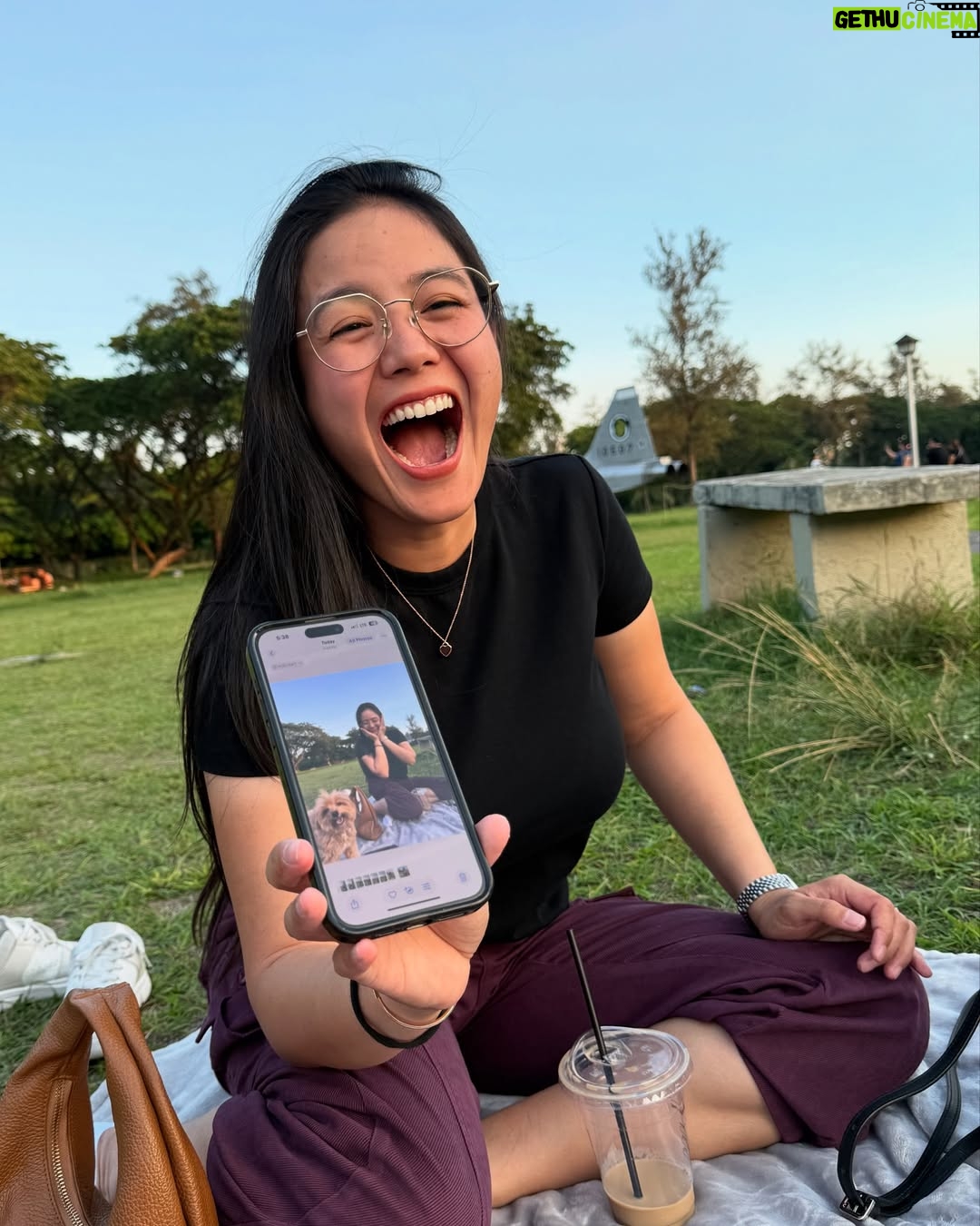 Ritz Azul - 6.8K Likes - Blue skies and fresh air 💙💚

“candid” shots with the cutest photo bomber (last slide)
