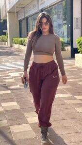 Actress Riya Kishanchandani HD Photos and Wallpapers April 2023