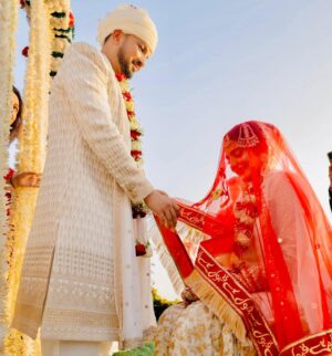 Riya Kishanchandani Instagram - "And We created you in pairs" - وَخَلَقْنَاكُمْ أَزْوَاجًا
Alhumdullilah MashaAllah ❤️
Photography📸 - @pageantryproductions
Makeup - @makeover_by_zara
Hair - @makeoverby_tanzilashaikh
#justmarried #love #❤️ #weddingphotography #weddingday #weddingdiaries