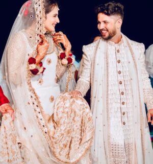 Riya Kishanchandani Instagram - "And We created you in pairs" - وَخَلَقْنَاكُمْ أَزْوَاجًا
Alhumdullilah MashaAllah ❤️
Photography📸 - @pageantryproductions
Makeup - @makeover_by_zara
Hair - @makeoverby_tanzilashaikh
#justmarried #love #❤️ #weddingphotography #weddingday #weddingdiaries
