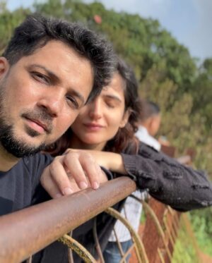 Riya Kishanchandani Instagram - Happy bday to the love of my life @beingmudassarkhan 💎.My soulmate .My Superman 🦸♂️.May Allah bless you with all the happiness ,long life, success & everything best in the world you deserve ♥️