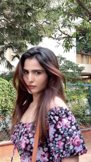 Riya Kishanchandani Instagram - 💜
Outfit - @hersheinbox
Bag - @mybags_sikar