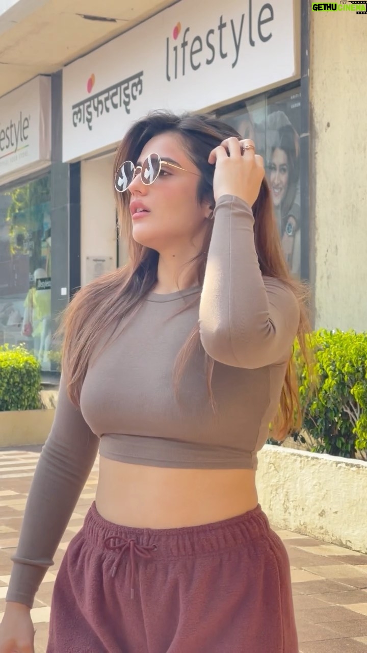 Riya Kishanchandani - 120K Likes - 🫶🏻

For more videos follow me on @officialjoshapp