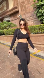 Actress Riya Kishanchandani HD Photos and Wallpapers February 2023