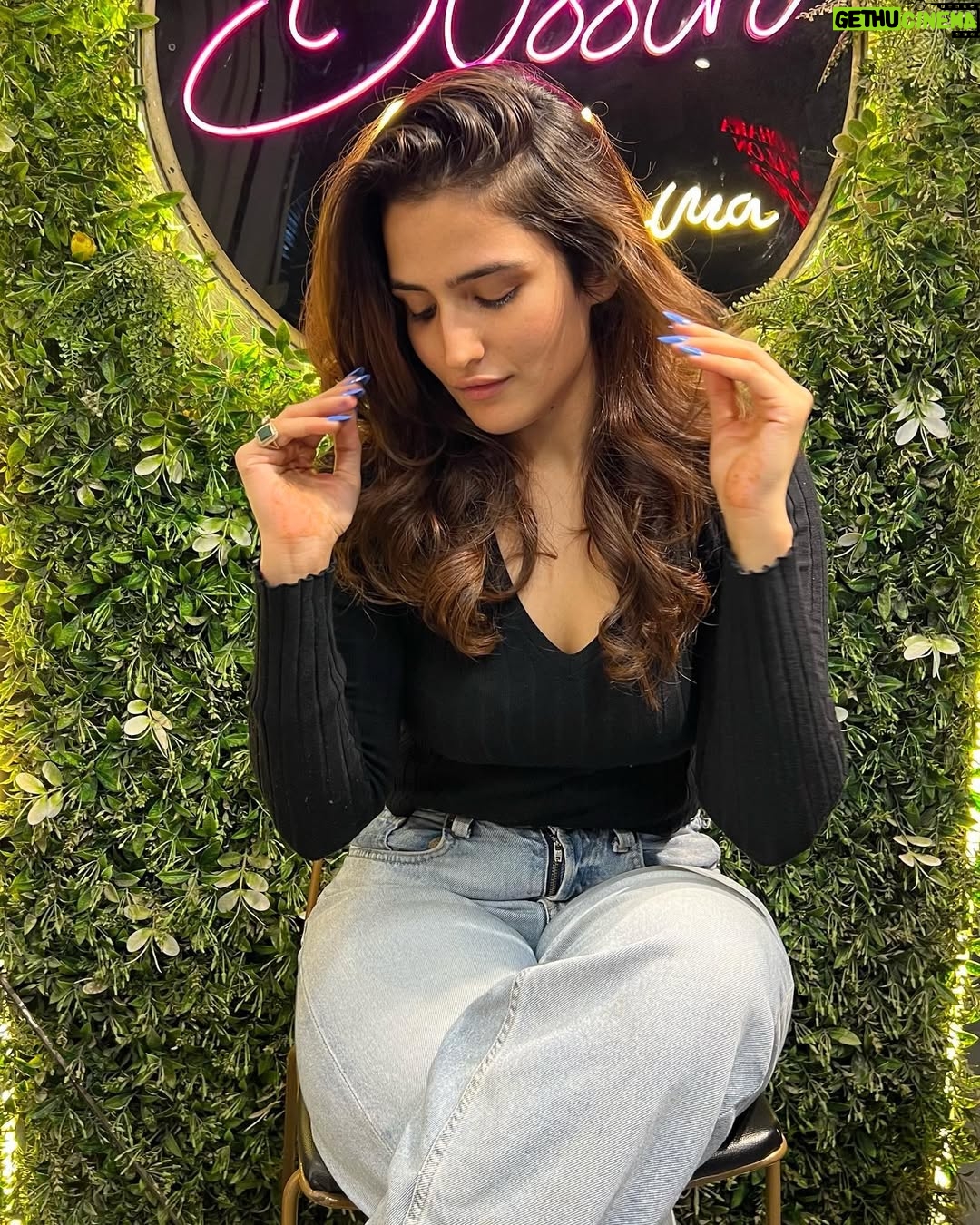 Riya Kishanchandani - 64.1K Likes - Hey weekend, please stay 🙋🏼‍♀️