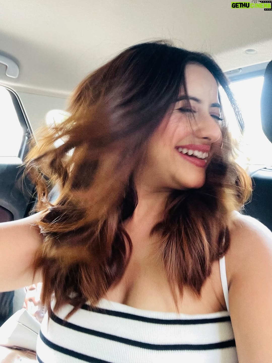 Riya Soni - 4.2K Likes - 🩷🩵