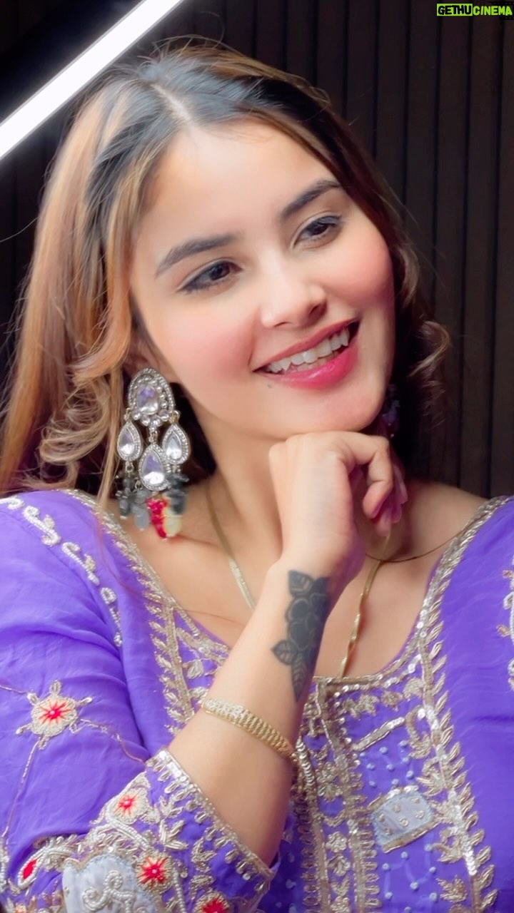 Riyaa Sharma - 35.5K Likes - Meri smile da khyal rkhn waleya🥲
.
.
.
.
.