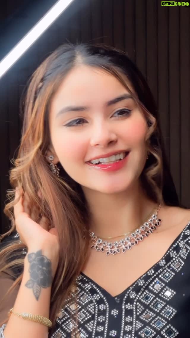 Riyaa Sharma - 178.3K Likes - Intezar krege hum😇
.
.
.
.
.
