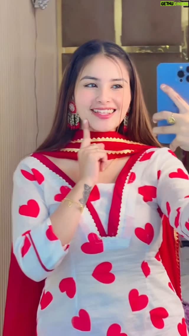 Riyaa Sharma - 44.7K Likes - Jachda ae suit😍
.
.
.
.
.
.