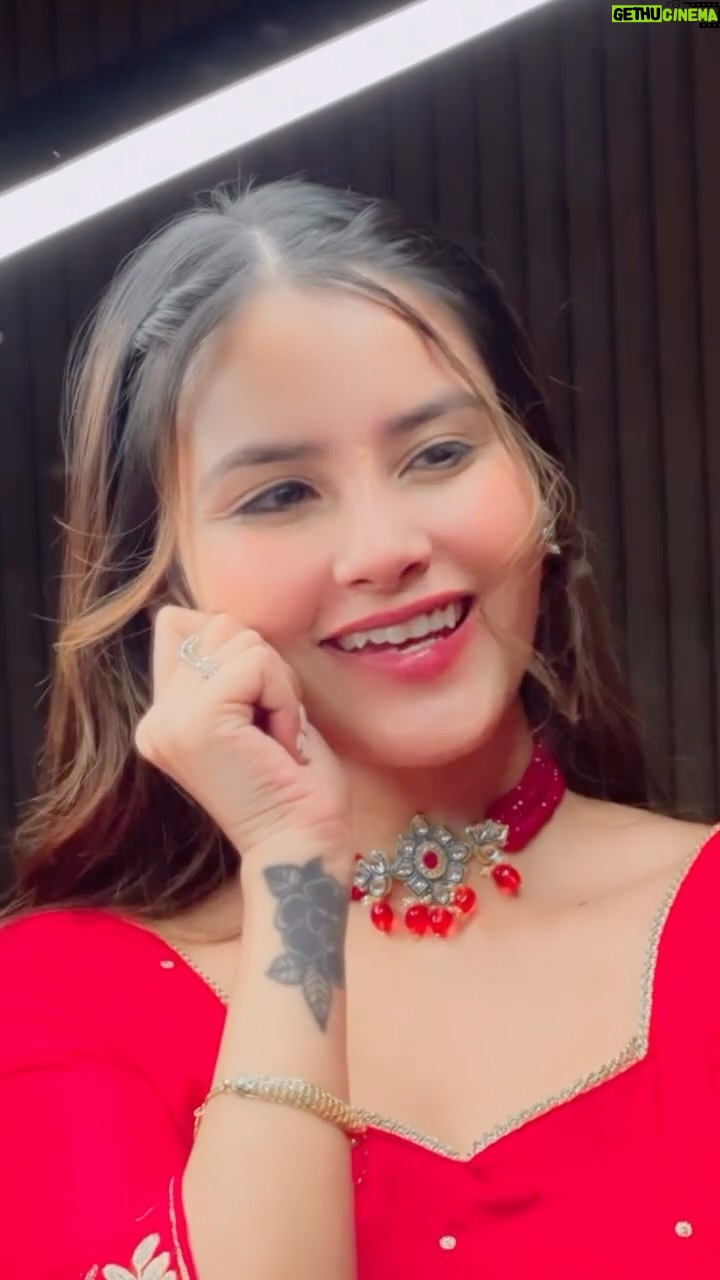 Riyaa Sharma - 66.1K Likes - Smjhata rea kr😇
.
.
.
.
.