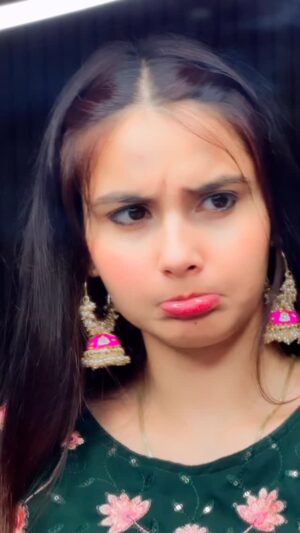 Riyaa Sharma Instagram - Tu na russe🙃
.
.
.
.
.
.