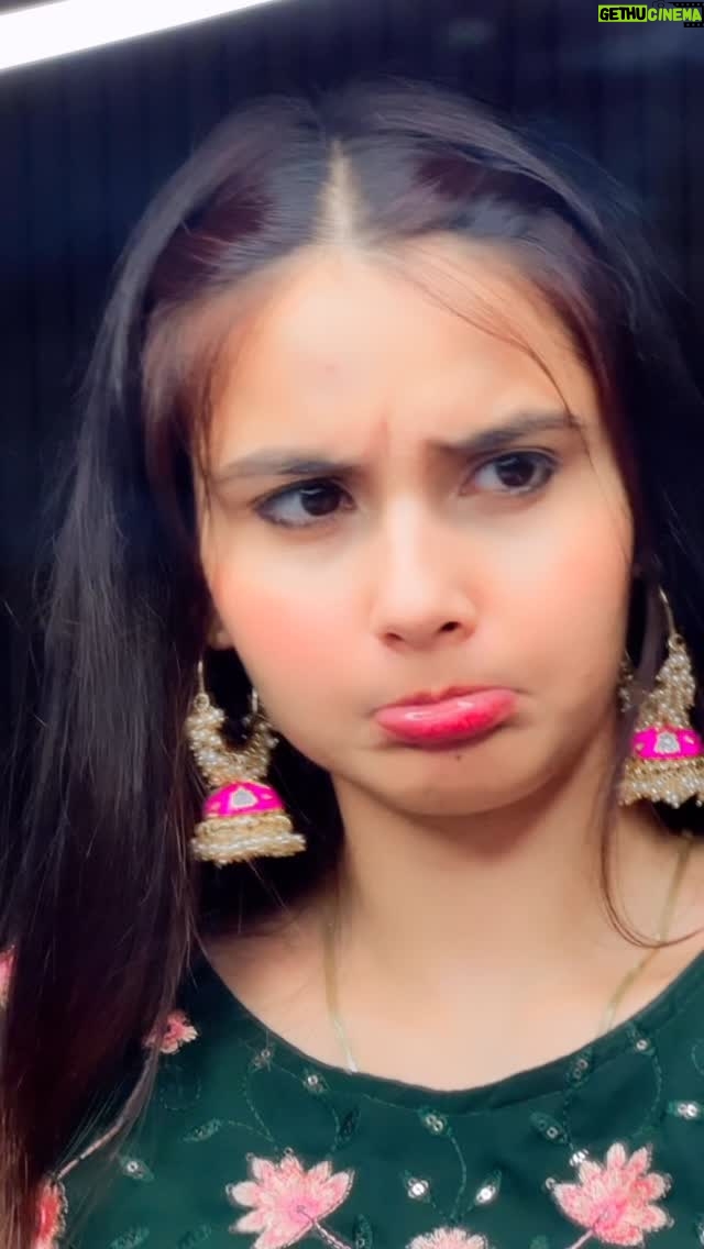 Riyaa Sharma - 68.2K Likes - Tu na russe🙃
.
.
.
.
.
.