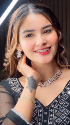 Riyaa Sharma Instagram - Lge na nzar sade pyar nu🧿
.
.
.
.
.
.