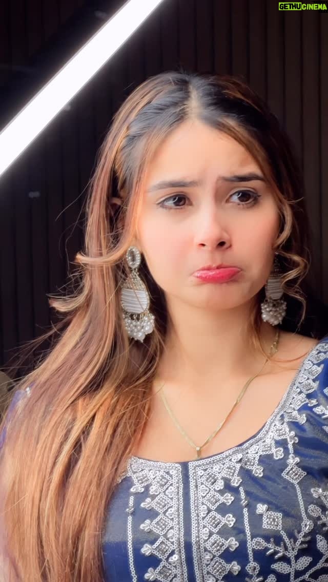 Riyaa Sharma - 110.4K Likes - Tu fikr na kreya kr😇
.
.
.
.
.
.
