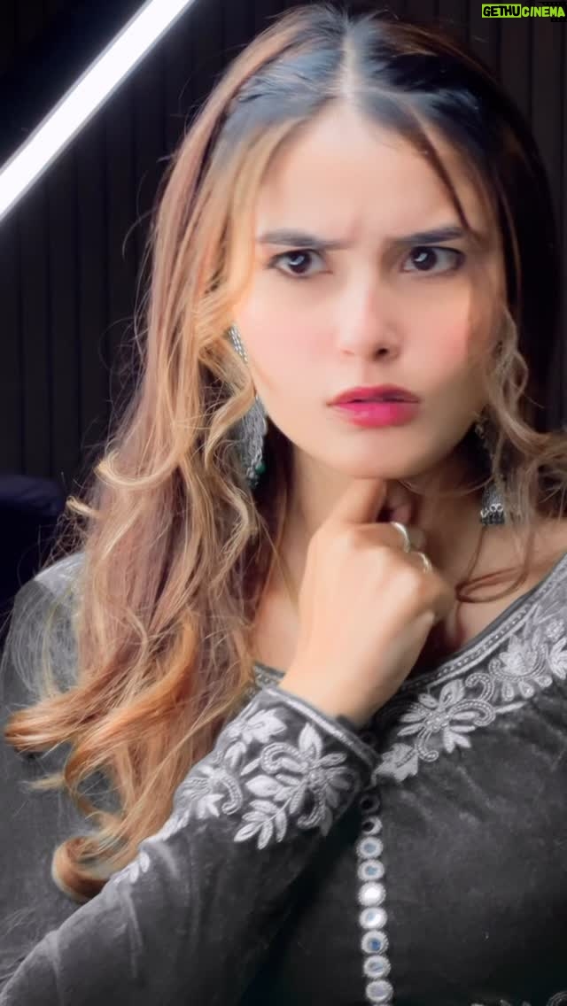 Riyaa Sharma - 72K Likes - Teri soh khawa na 😇
.
.
.
.
.
