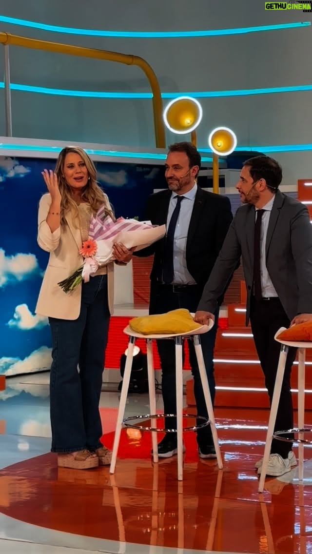 Rocío Marengo - 7.8K Likes - @marengorocio Mamá 🥹🥹❤️❤️❤️
Te queremos tanto, muchas felicidades!! 🐣
 
Le hicimos la prueba y al parecer es un Varón… 💙
@rodrilussich @adrianpalla 
¿Ustedes qué opinan? 👇🏼 #intrusos