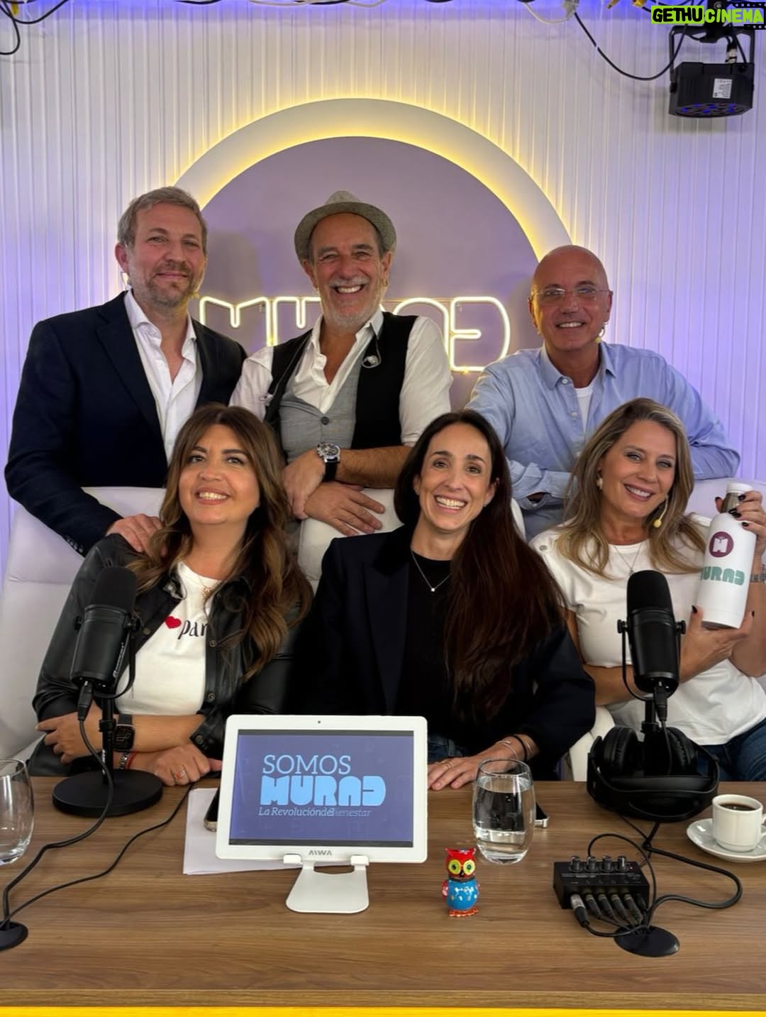 Rocío Marengo - 6.6K Likes - Mood Primavera en MURAD 🌼

En MURAD @somosmurad tuvimos una semana en modo primavera. Se vino el calorcito y llegó cargado de energía 💥 Dejamos atrás las comidas de invierno y nos animamos a recetas frescas y coloridas.

Como siempre, nos divertimos un montón, aprendimos muchísimo y compartimos charlas increíbles con invitadas e invitados que vinieron con toda la onda 🙌.

Gracias también a nuestro equipazo 💪🏼 y a ustedes que se siguen sumando a esta comunidad hermosa.

📲 Si te perdiste algo, podés revivir los programas completos en nuestro canal de YouTube. Link en la bio.

¡Feliz finde! 👋🏼☀️
