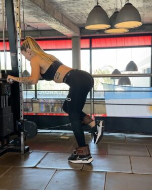 Romina Malaspina Instagram - Popurrí de mi semana 🧸 familia - trabajo - deporte y mucho 🫶🏻

#lifestyle #healthy #food #gym #cat #nature