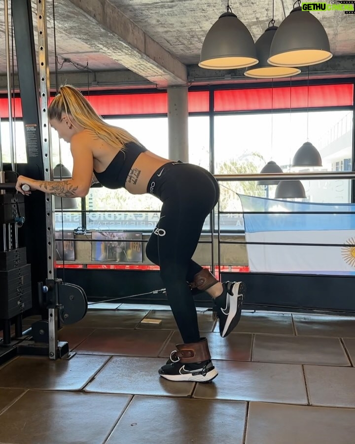 Romina Malaspina - 16.4K Likes - Popurrí de mi semana 🧸 familia - trabajo - deporte y mucho 🫶🏻

#lifestyle #healthy #food #gym #cat #nature