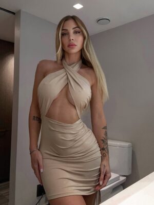 Romina Malaspina Instagram - Se viene mi cumple 🤎
A ver quién adivina que día es (no vale googlear) 😋