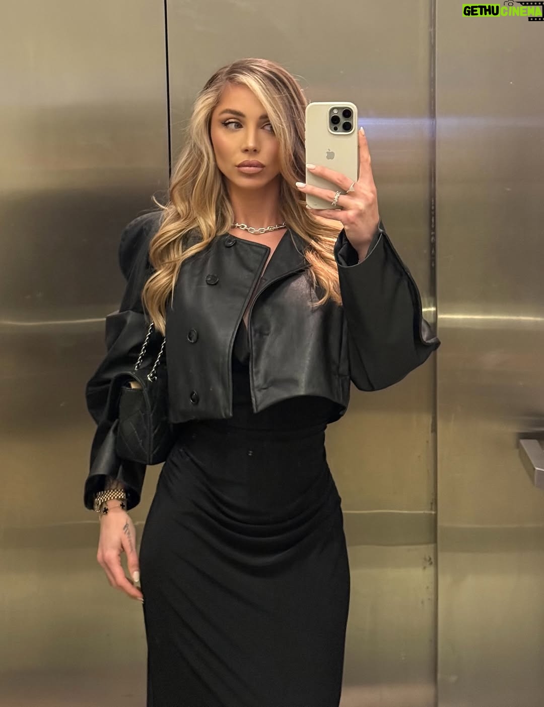 Romina Malaspina - 16.7K Likes - Brasil nunca deja de sorprenderme 🇧🇷🙌🏼