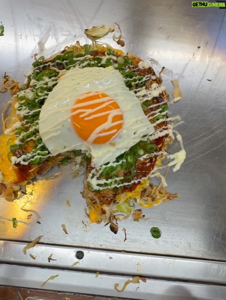 Romina Poza - 3 Likes - El universo de la comida uno de mis favoritos pero la japonesa se llevó mi corazón :)) la segunda foto: mi restaurante favorito de Japón entero 
Yo no entiendo todavía porque no compartí mi viaje entero, aunque la verdad siento que estaba tan contenta que se me olvidó, hasta que empecé a borrar fotos y las reviví todas. Entonces pontu que las voy a compartir todas y hagamos de cuenta que sigo allá siendo inmensamente feliz