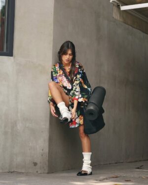 Romina Poza Instagram - @dolcegabbana Bag for a workout y deseando que fuera en algún rincón escondido de Sicilia 🤓
Foto: @infiernno
DG PR: @ximena__perez