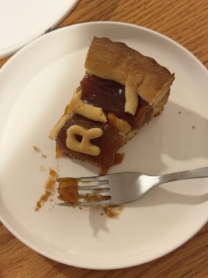 Romina Poza Instagram - Ayer en la noche @carodarman nos enseñó a hacer su Pasta Frola y galletas de Nutella y hoy yo soy la más feliz del universo