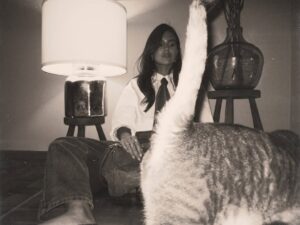Romina Poza Instagram - A girl and her cat La Lupe <3