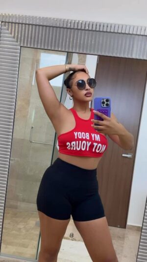 Rosaline Meurer Instagram - Stay grounded.
Protect your energy.
Vibrate higher.
#QUEENOFALLQUEENS👑