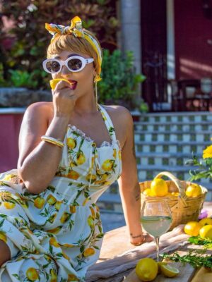 Rosaline Meurer Instagram - Lemons today, Lemonade tomorrow 🍋
#QUEENOFALLQUEENS👑