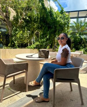 Rosaline Meurer Instagram - Happy Sunday fam 💜
#QUEENOFALLQUEENS👑