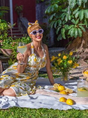 Rosaline Meurer Instagram - Lemons today, Lemonade tomorrow 🍋
#QUEENOFALLQUEENS👑